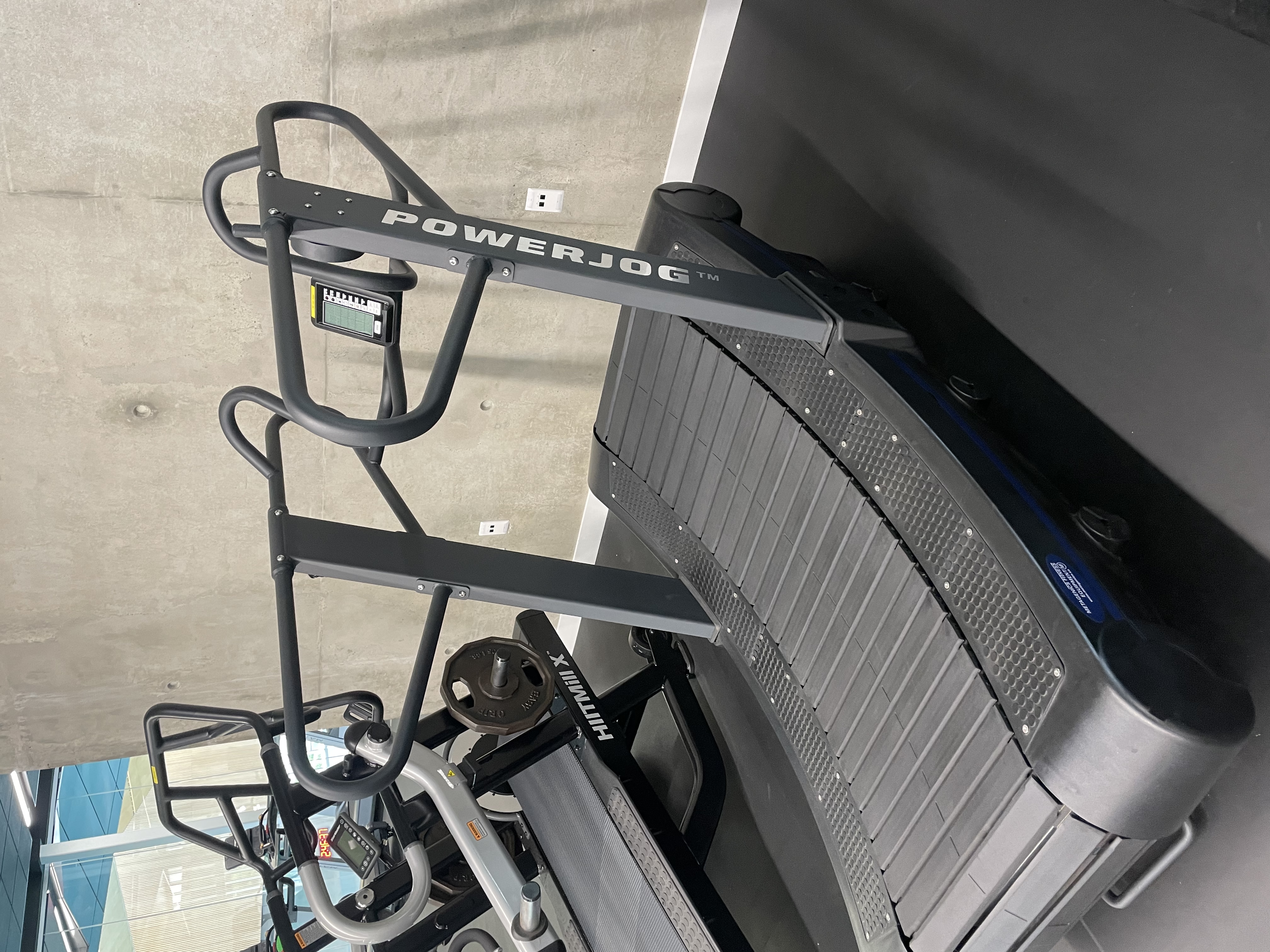 Powerjog Self-propelled treadmill with resistance